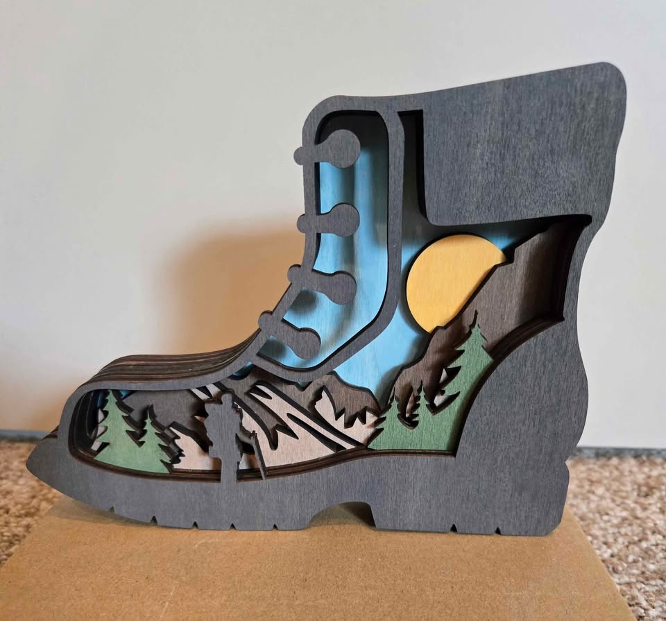 Hiking Boot Small Shelf Sitter