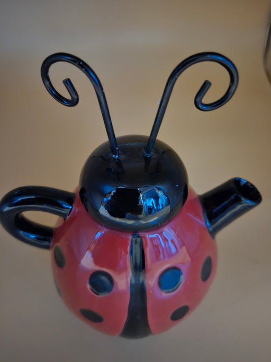 LADYBUG SHAPED TEAPOT