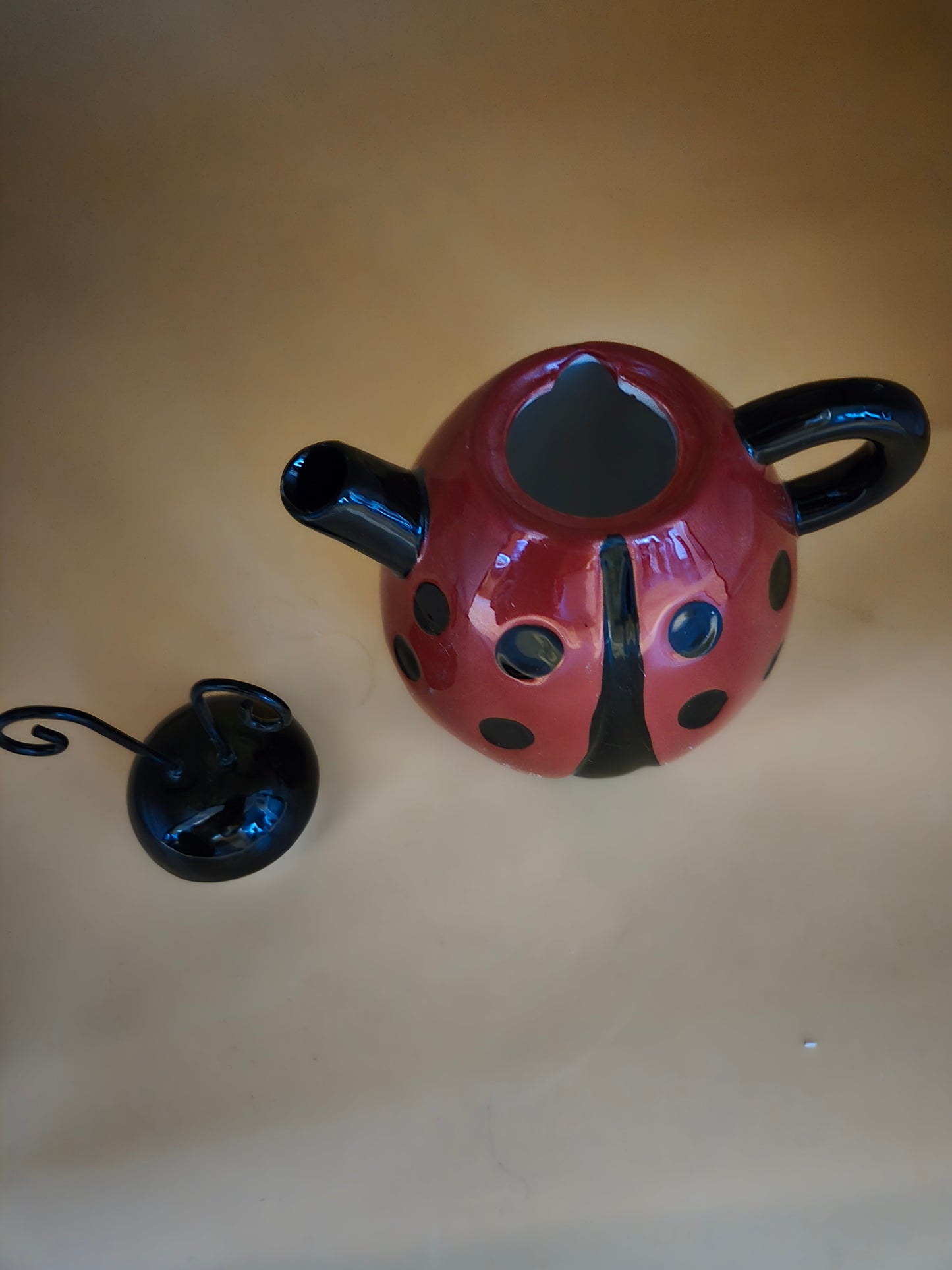 LADYBUG SHAPED TEAPOT