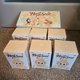 Pop Mart Authentic - Have a seat Vinyl Plush Labubu