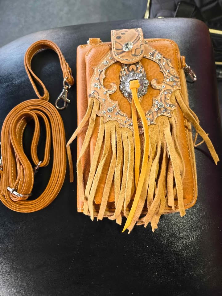 Western Fringe Women's Crossbody Phone Wallet - Tan