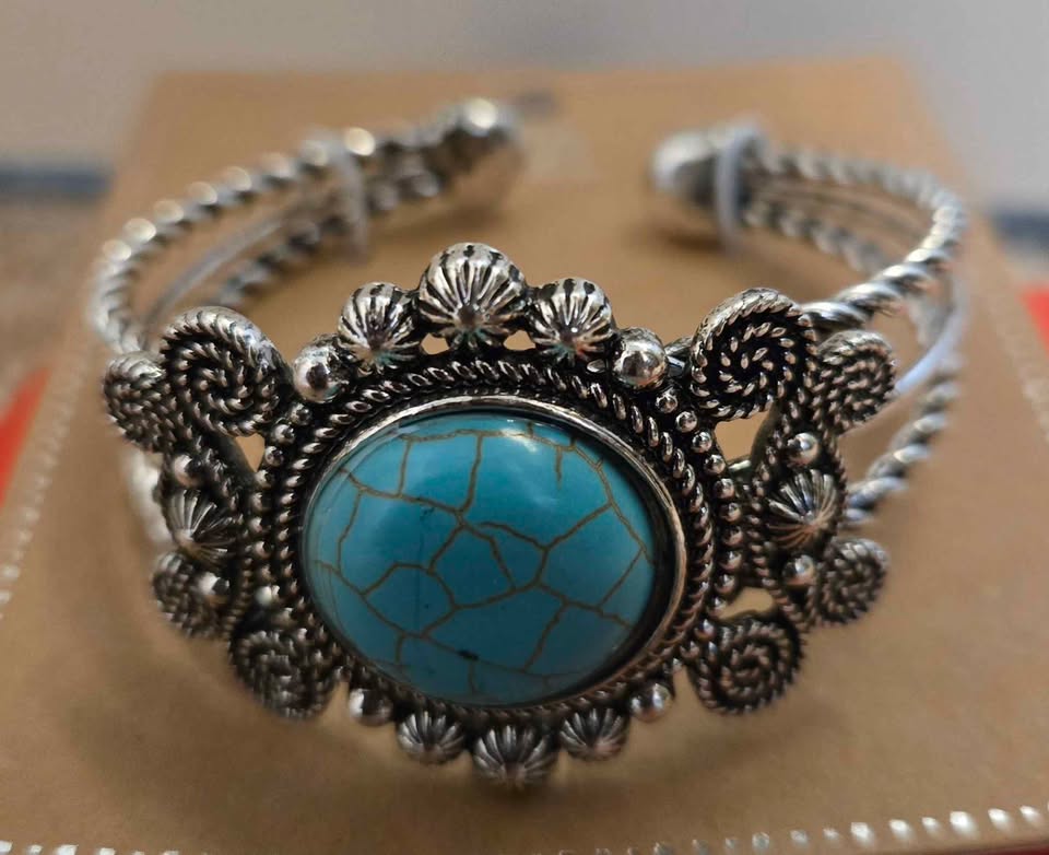 Western Turquoise Stone Floral open Bangle Bracelet