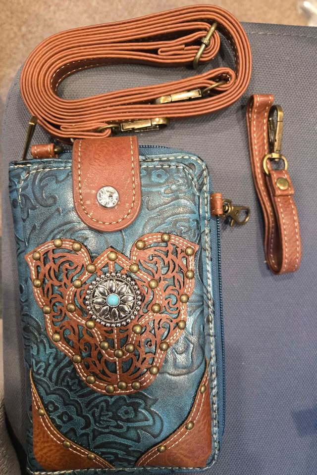 Women's Western Floral Damask Medallion Crossbody Phone Wallet